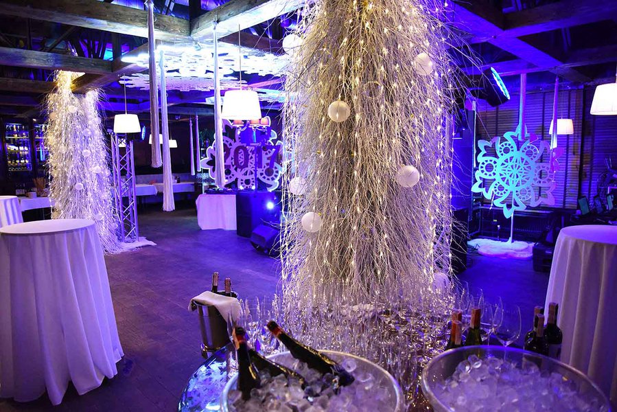 New Year's Corporate Event at Vino e Cuccino
