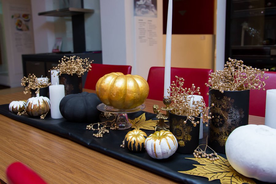 Оформлення до Halloween в бутіку Miele 2017