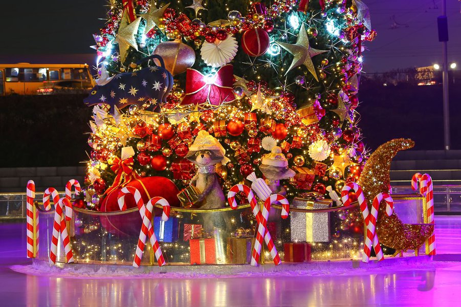 A modern classic for the Roshen Winter Village Christmas ice rink