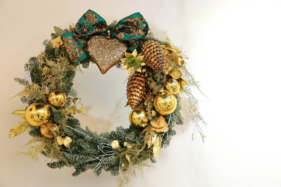 New Year Decoration for LoraShen Boutique at TSUM 2016