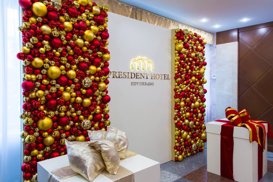 Новорічне оформлення готелю President Hotel 2018