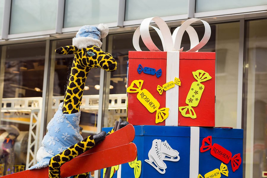 Winter decoration for Vinnytsia Roshen Store 2017