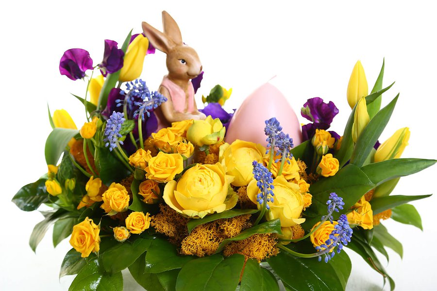 Easter collection of floristry and decor