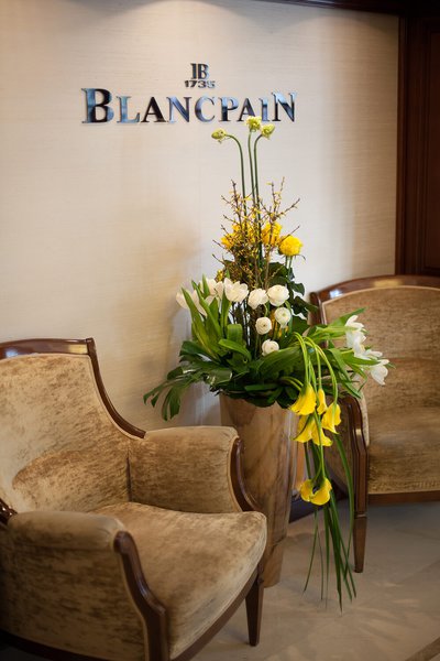 Декорування бутика Mandarin Plaza