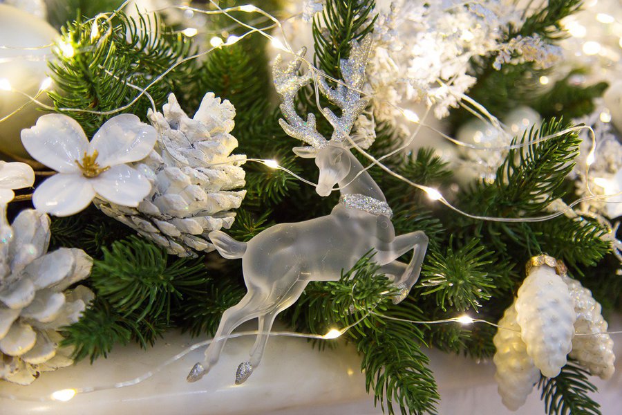 Snow-white fairy tale in private decoration