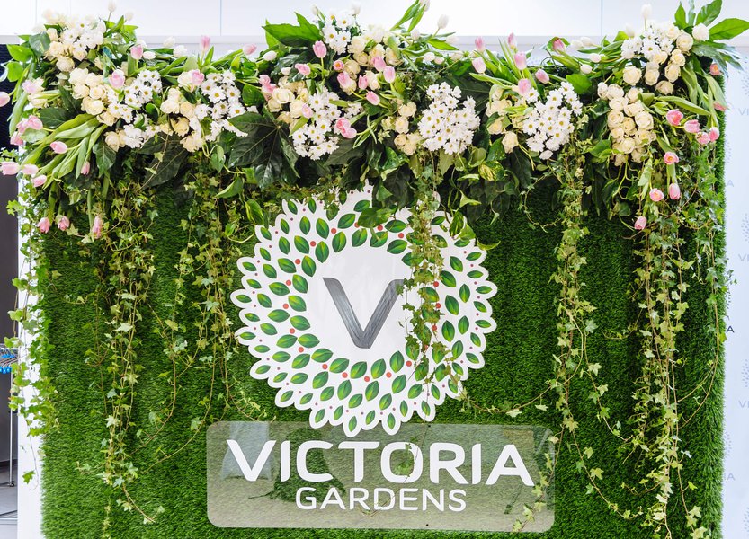 Фотозона для ТРЦ Victoria Gardens