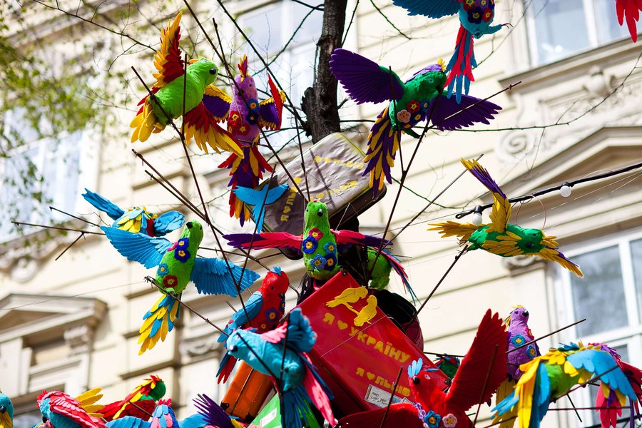 Summer decoration for Lviv Roshen Store 2016