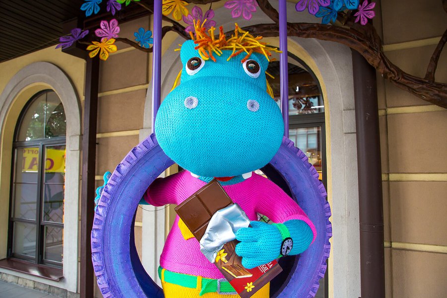 Summer decoration for Roshen Store on Kontraktova Ploshcha in Kiev 2018