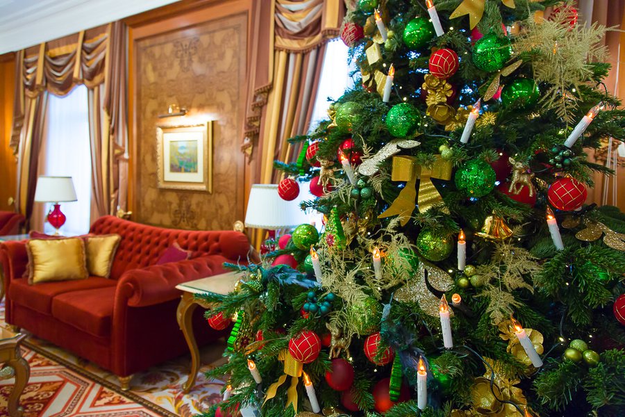 Новорічне оформлення номера в готелі Fairmont
