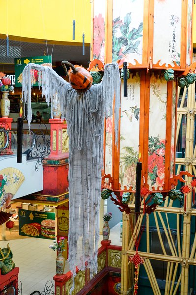 Оформлення до Halloween ТРЦ Dream Town 2017