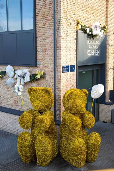 Art in photo zones for the Roshen factory