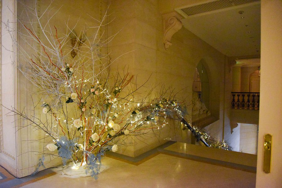Новогоднее оформление отеля Fairmont 2018