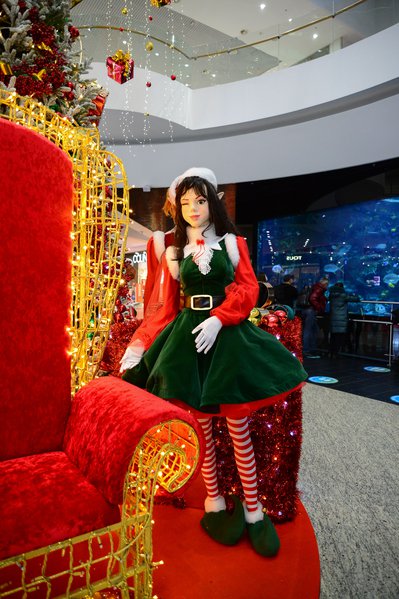 Elf story for Ocean Plaza shopping center