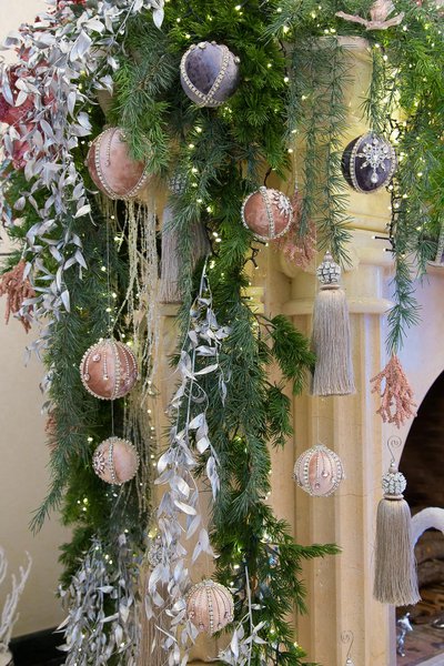 New Year's decoration "Flowers in the middle of winter"