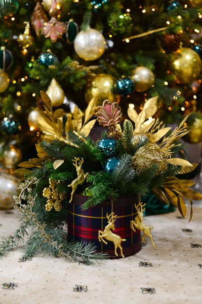 "Зимние забавы": оформление офиса "МХП"