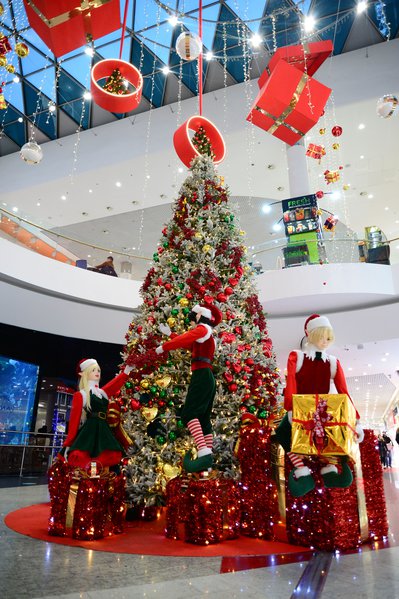Elf story for Ocean Plaza shopping center