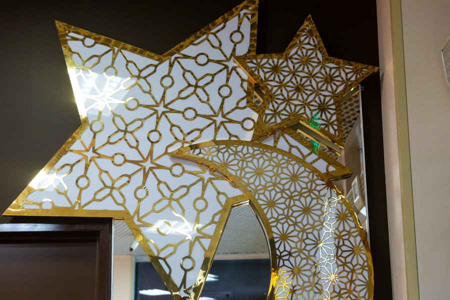 A star showcase for the "Roshen" store in Kyiv