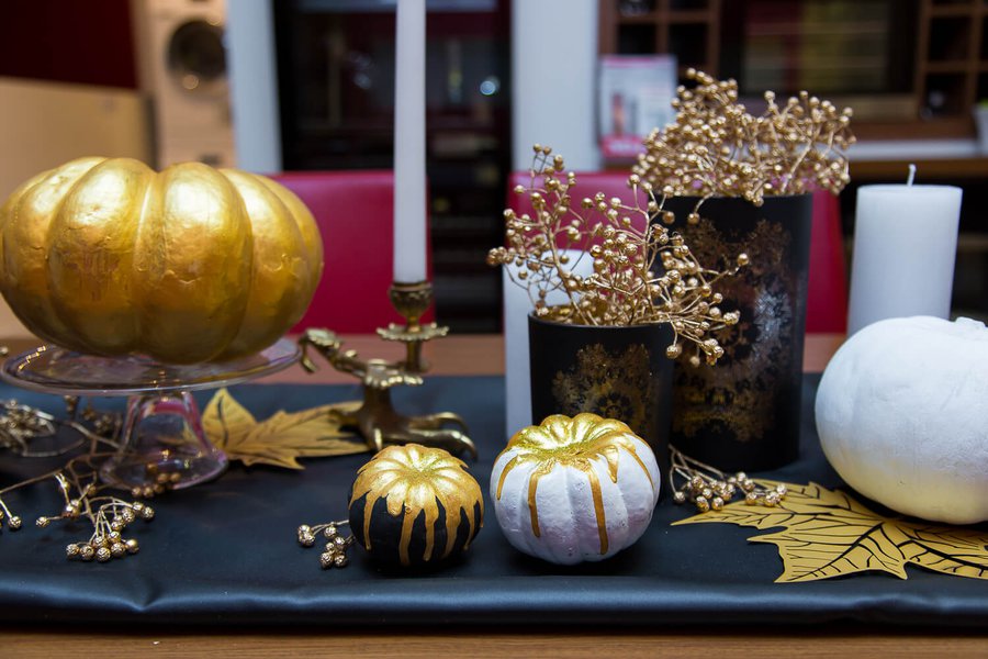 Оформлення до Halloween в бутіку Miele 2017
