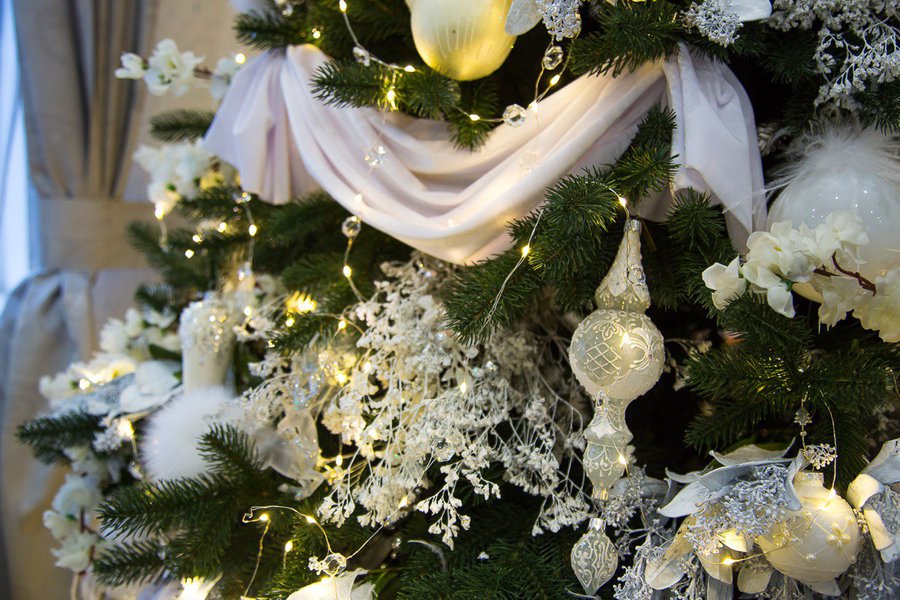 Snow-white fairy tale in private decoration