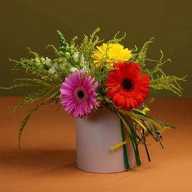 Floral composition "Summer talk"