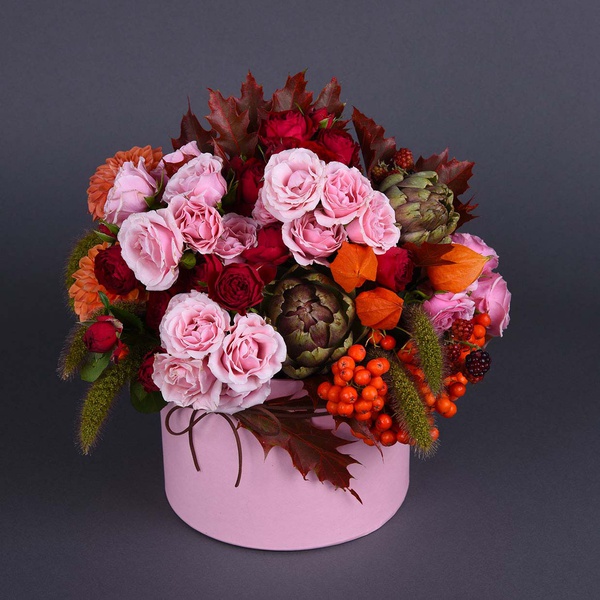 Flower composition with artichoke and rowan