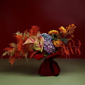 Bouquet with chrysanthemum and asparagus