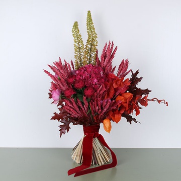 Bouquet "Crimson Autumn"