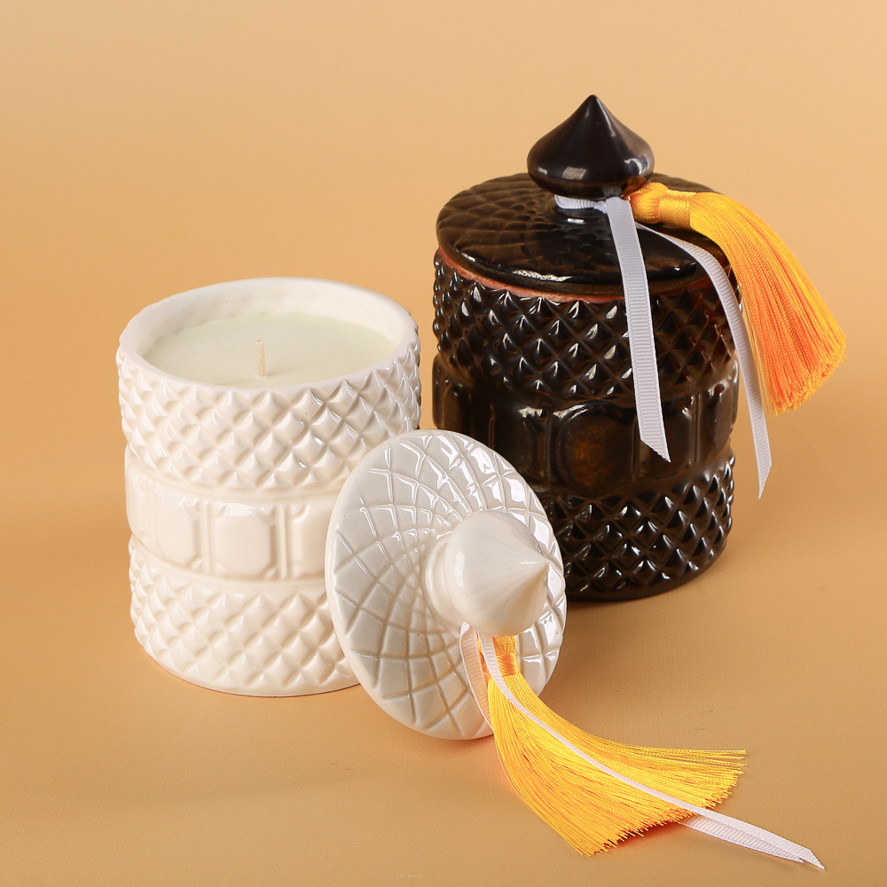 Scented candle in a ceramic glass with a lid