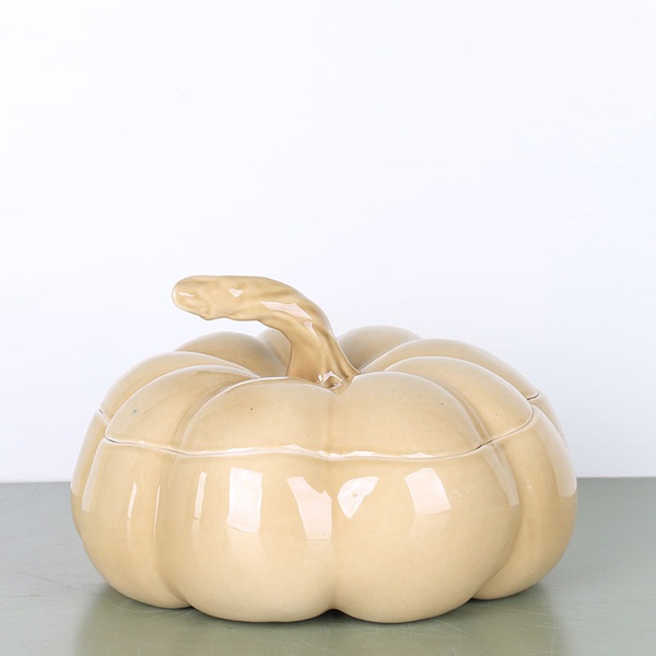 Ceramic peach pumpkin with lid