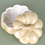 Ceramic peach pumpkin with lid
