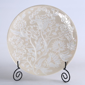 HETMANS'KA plate white with mother-of-pearl L