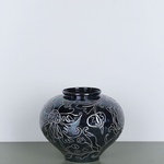 HORSHCHYK SMALL vase, black with mother-of-pearl