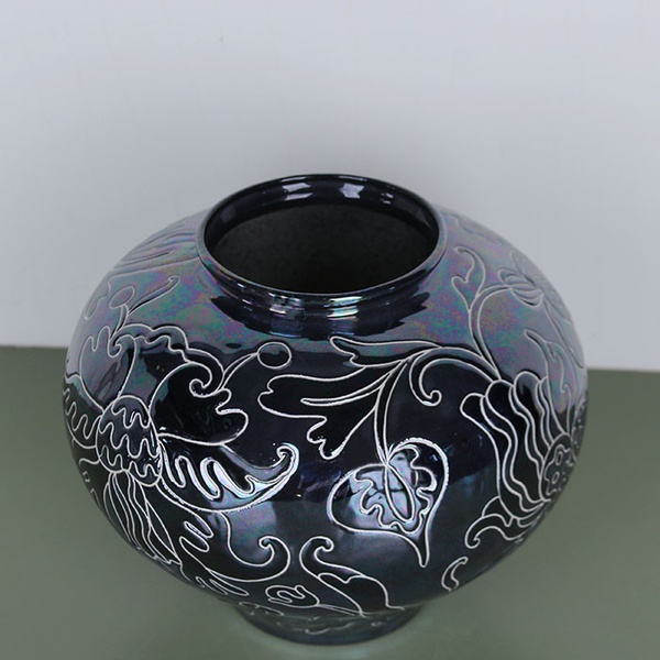 HORSHCHYK SMALL vase, black with mother-of-pearl