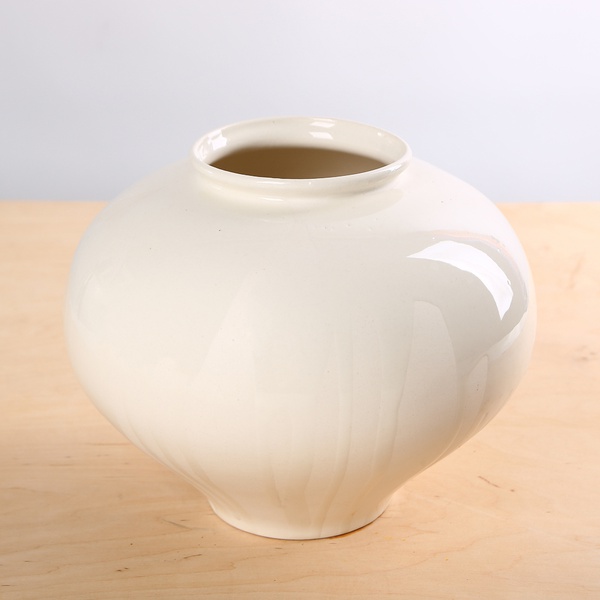 Ваза GORSHCHYK small "Touch" белая