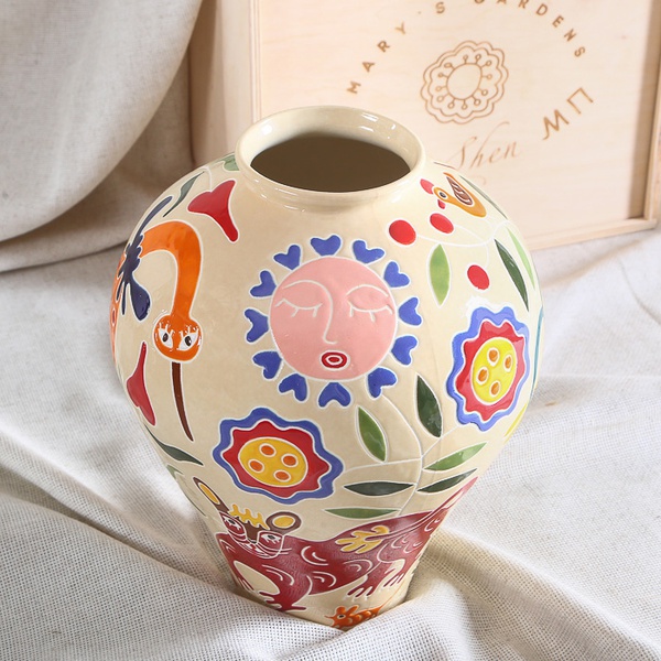 Vase Horshchyk medium, colored "Mary's Gardens"