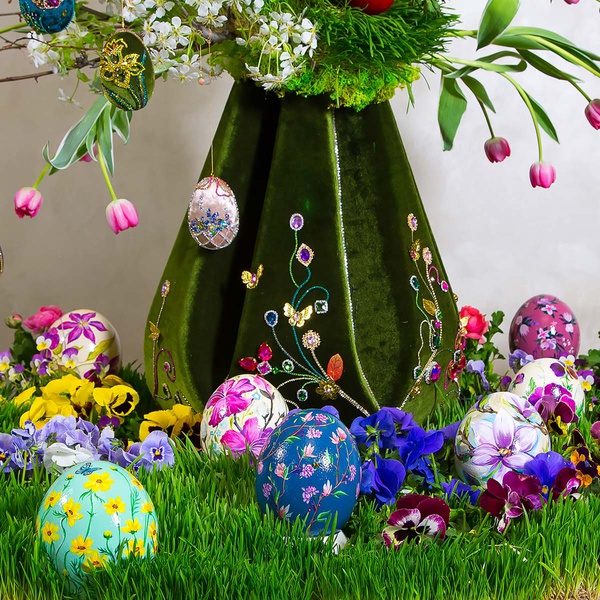 Serving "Easter"
