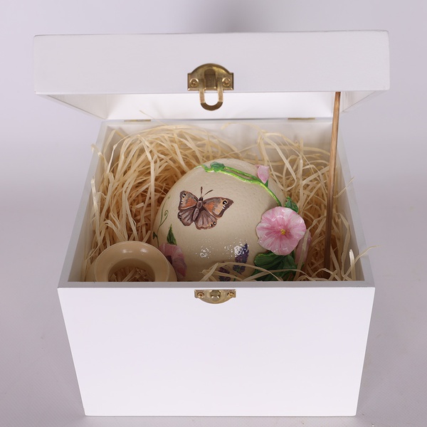 Painted egg "Birch"