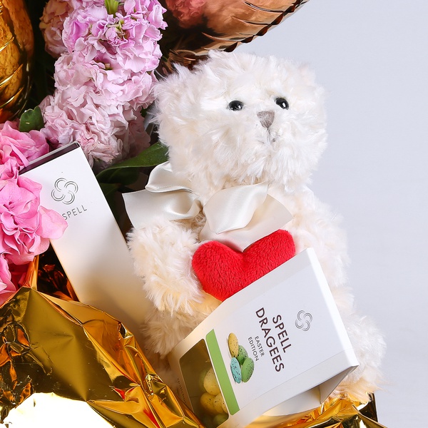 The "Sweet Kisses" flower arrangement
