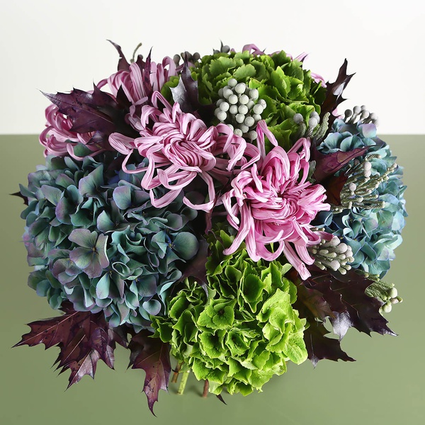 Bouquet of chrysanthemums and hydrangeas