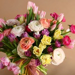Bouquet of ranunculus and tulips