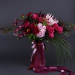 Graceful large bouquet of Hera