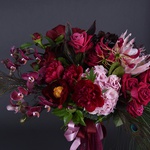 Graceful large bouquet of Hera