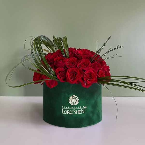 Composition with a red roses