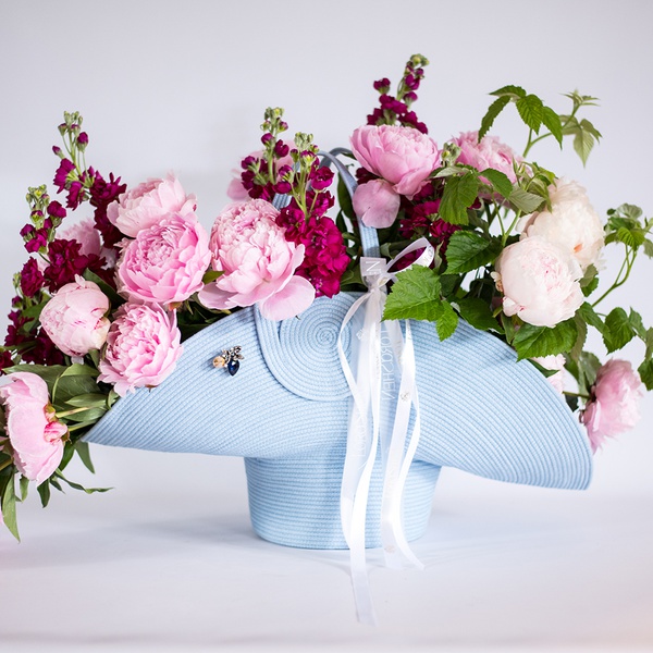 Composition in a hat "Peony garden"