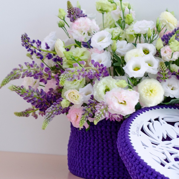 Flower composition "Marrakesh" with eustoma
