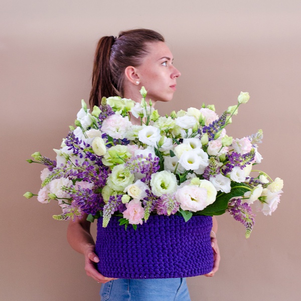 Flower composition "Marrakesh" with eustoma