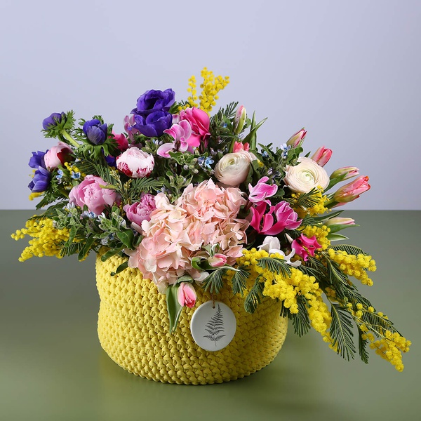Floral composition "Marrakech" with oxypetalum