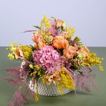 Floral composition "Marrakech" in peach tones