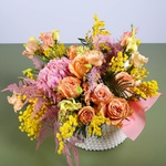 Floral composition "Marrakech" in peach tones