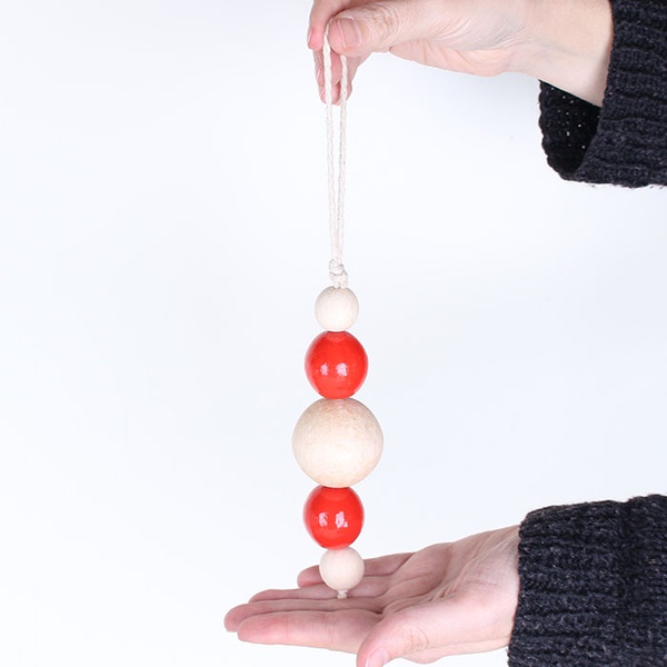 Eco pendant beads with red